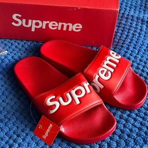 Women’s Ladies Supreme Red Slide Sandals with White Logo Size 8 BRAND NEW IN BOX